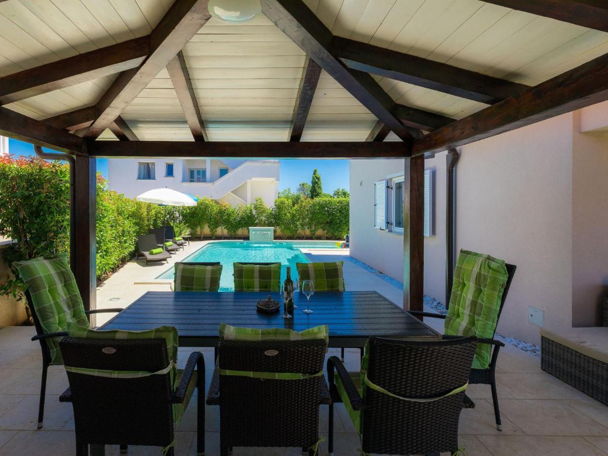 Holiday Home Villa Valentina By Interhome Loborika Exteriör bild