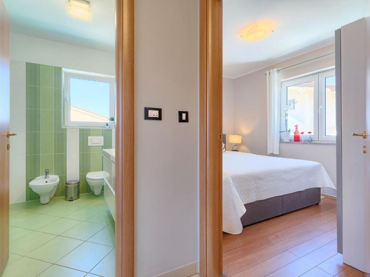 Holiday Home Villa Valentina By Interhome Loborika Exteriör bild